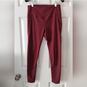 2 Pair Bundle Zella Old Navy Maroon Burgundy Red Medium Cropped Leggings